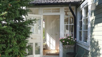 House | Exterior