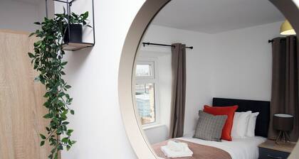 Kingsway House by Tŷ SA - Spacious 4bed in Newport