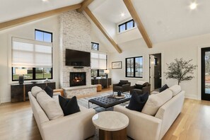 TV, fireplace, ping pong, offices
