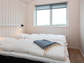 บ้านพัก | 4 ห้องนอน, ตกแต่งพิเศษโดยเฉพาะ