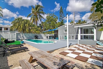 Tarpon River Retreat