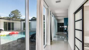 House, Multiple Beds, Pool Access, Pool View (Villa Verano) | Interior