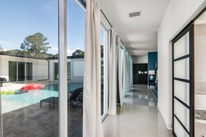 Interior - 6BR Sleeps 15 Pool BBQ Firepit Games Stables More! (Loxahatchee)