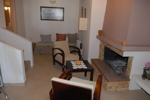 House | 2 bedrooms - Hara House in Monolithos Rhodes (Rhodes)