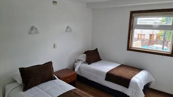 Apartment, 2 Bedrooms | 2 bedrooms, free cribs/infant beds, free WiFi, bed sheets