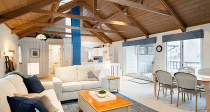 Updated cottages steps from Lake Michigan beach