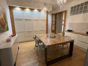 Dining - Apartment Mérimée (Ajaccio)