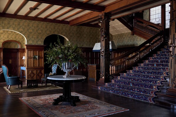 Lobby - Dornoch Station (Dornoch)