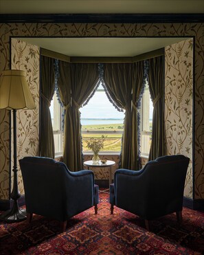 Dornoch Sea View King or Twin | Hypo-allergenic bedding, minibar, in-room safe, blackout drapes - Dornoch Station (Dornoch)