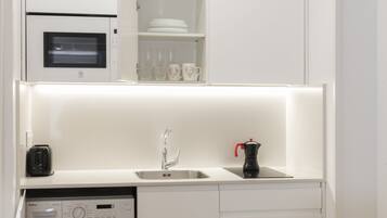 1 dormitori, escriptori i habitacions insonoritzades