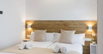 Elegant Rooms Lasarte
