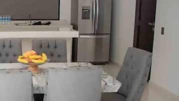 Comfort Condo | Private kitchen | Cookware/dishes/utensils