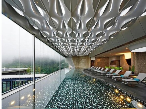 Beheizter Pool