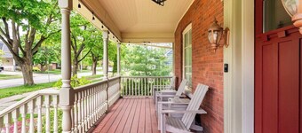 Modern & Spacious 1908 Home