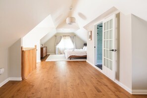 3 chambres, bureau, fer et planche à repasser, Wi-Fi gratuit