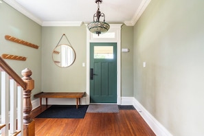 Interior - Modern & Spacious 1908 Home (Stratford)