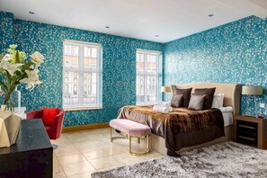 4 habitaciones, tabla de planchar con plancha y wifi gratis 