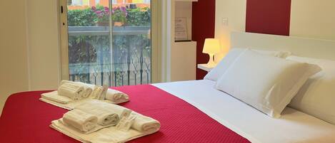 Double Room | Premium bedding, memory foam beds, individually furnished, desk