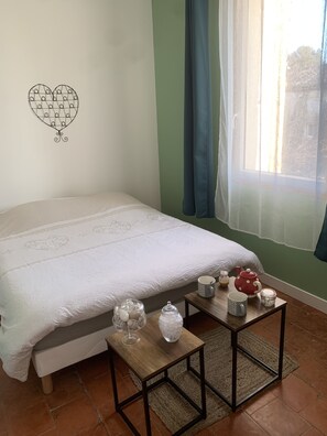 3 bedrooms, WiFi, bed sheets - Mas de la Forge Noguier (Vergèze)