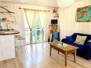 TV - Bright and well decorated nest in La Rochelle (La Rochelle)