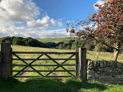 Weaver’s Den, a cosy countryside retreat