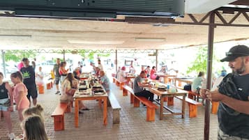 Food court