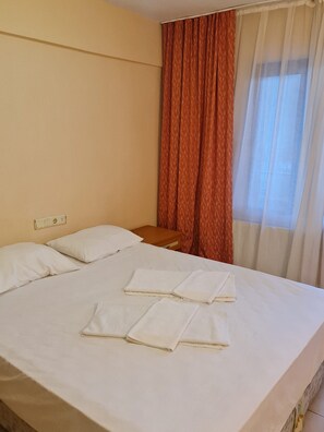Standard Room | Soundproofing, free WiFi, bed sheets - CANER MOUNTAIN HOTEL (Kemer)