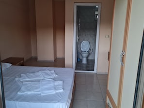 Standard Room | Soundproofing, free WiFi, bed sheets - CANER MOUNTAIN HOTEL (Kemer)