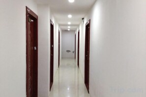 Unclassified image, 4 of 45, button - Longji Terrace Farmer's Home (Longji Cableway) (Longsheng)