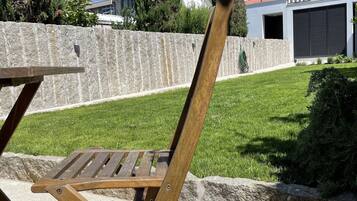 Deluxe Studio Suite | Terrace/patio