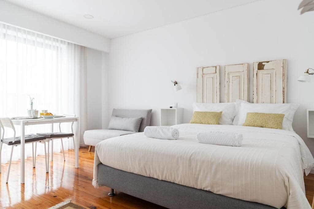 Comfort-Studiosuite | Schallisolierte Zimmer, Bügeleisen/Bügelbrett, kostenloses WLAN