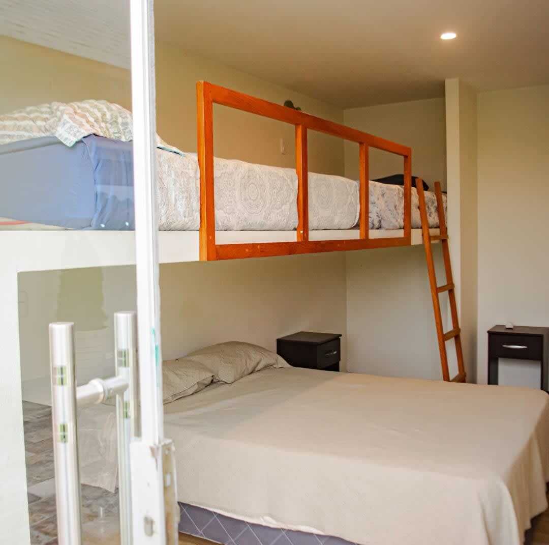 6 habitaciones, wifi y ropa de cama 