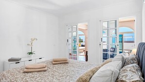 Interior - Villa Venezuela by Villa Plus (Callao Salvaje)