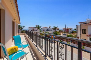 Terrace/patio - Villa Angela Coral by Villa Plus (Peyia)