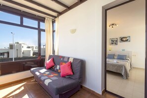 Interior - Villa Vista Faro by Villa Plus (Montaña Roja)