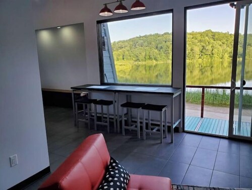 A private lakefront escape