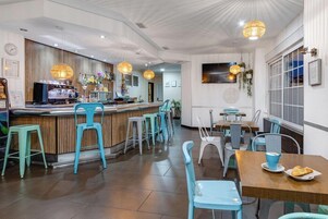 Bar (en el alojamiento)