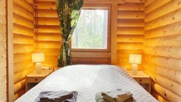 2 bedrooms, desk, free WiFi, bed sheets