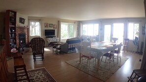 Interior - Sunset Special - Fish/Swim/Relax (Kawartha Lakes)