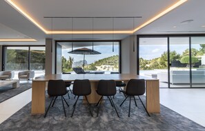 Dining - Graham Holiday Rentals - Icon (Benissa)