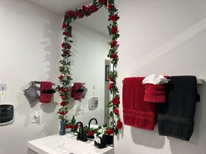 Interior - Roseate 2BR Downtown (Dallas)