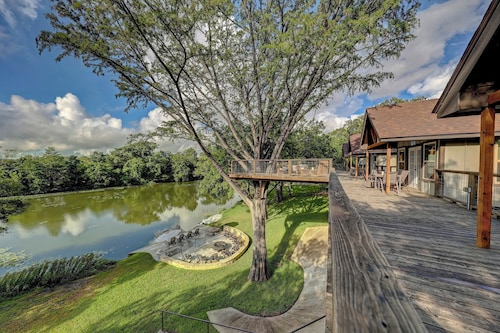 Treetop River Cabins