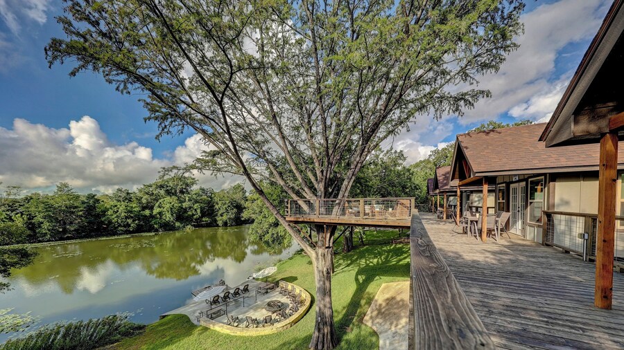 Treetop River Cabins