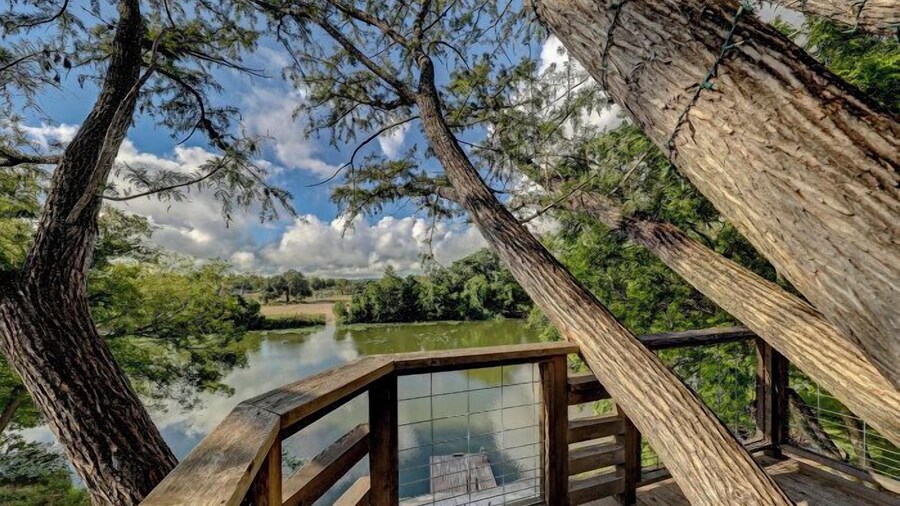 Treetop River Cabins