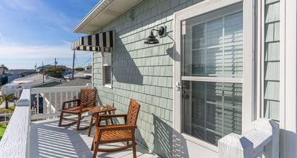 Hanby Hideaway~ Cottages @ Kure ~ Beach, Fishing, Pool, Walk to Pier