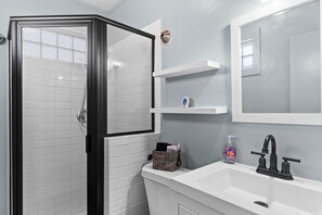 Shower, hair dryer, towels, soap - Kure Cabana~Cottages @ Kure~ Beach, Fishing, Pool, Walk to Pier, Parking (Kure Beach)