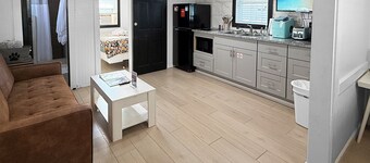 Wilmington Beach Bungalow~ Kure Beach, Fishing, Pool, Walk to Pier