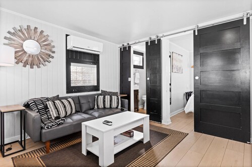 Fort Fisher Flat~ Cottages @ Kure~ Beach, Fishing, Pool, Walk to Pier