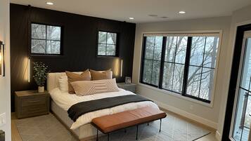 5 chambres, bureau, fer et planche à repasser, lit parapluie