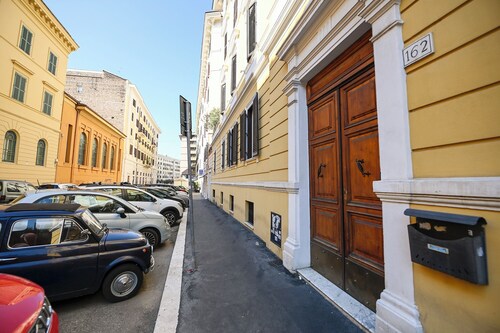 Luxury apt Villa Borghese